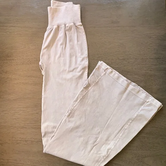 🚫SOLD🚫NWOT! FP Free People Movement Good Karma Flare Leggings Sz M/L - Picture 6 of 8